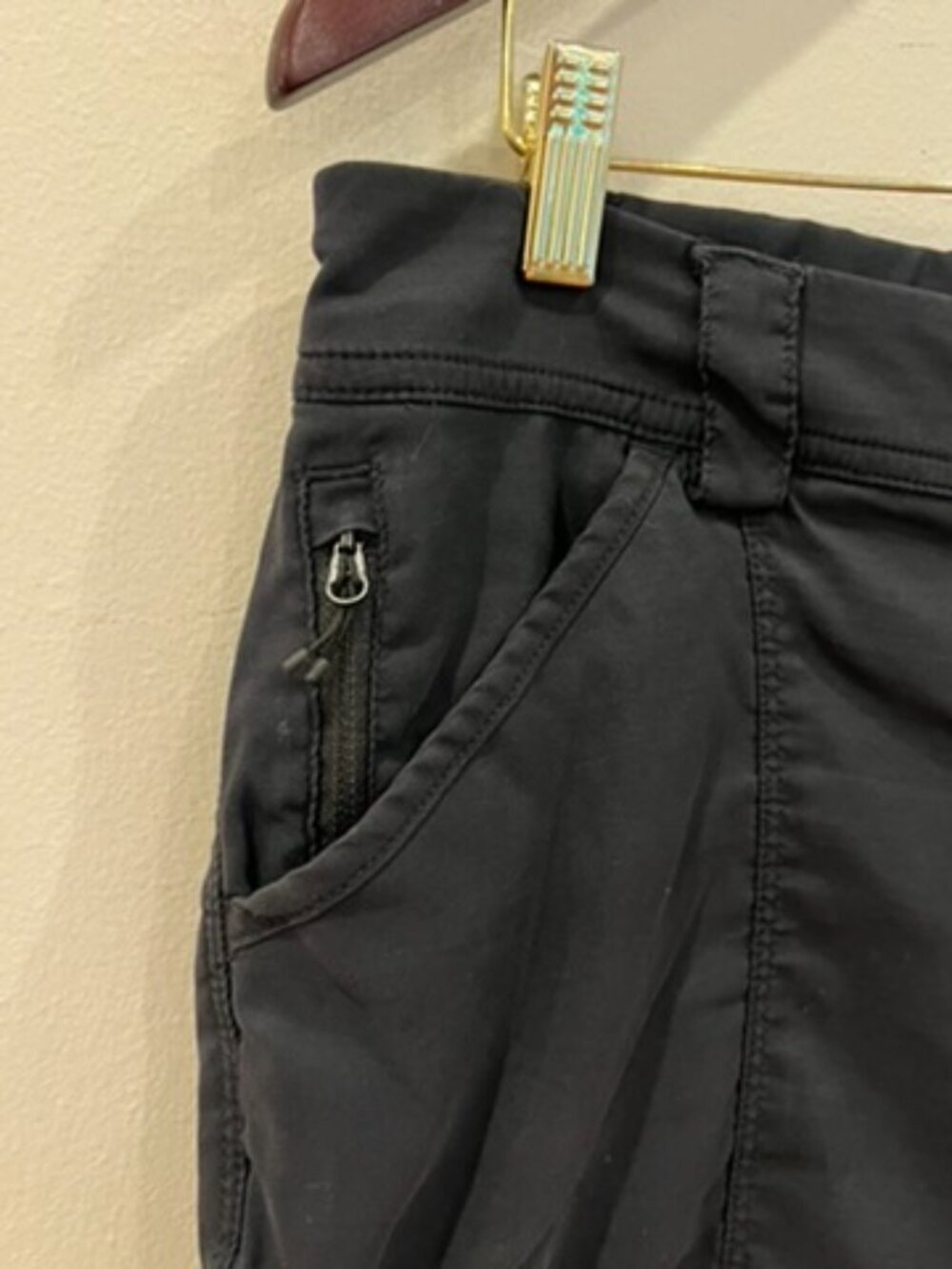 Duluth Trading Shorts Womens 12 Black Dry On The Fly 7 In Stretch Outdoor Hiking - Picture 5 of 15